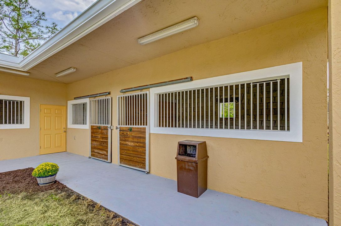 For Sale: $599,000 (3 beds, 2 baths, 1336 Square Feet)