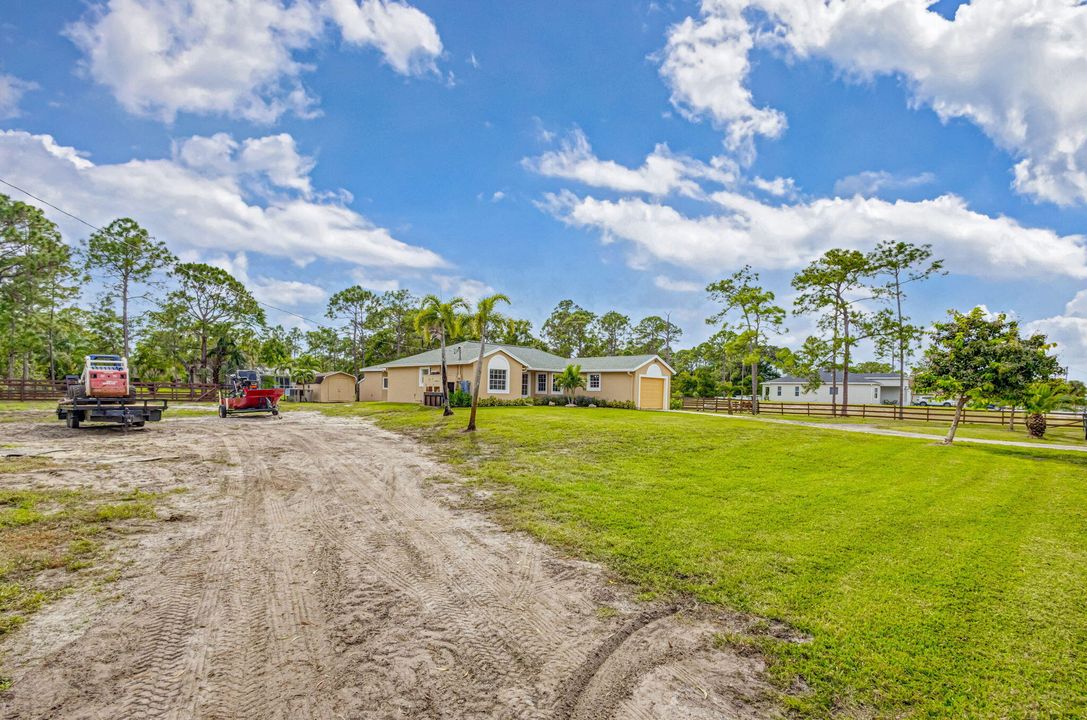 For Sale: $599,000 (3 beds, 2 baths, 1336 Square Feet)