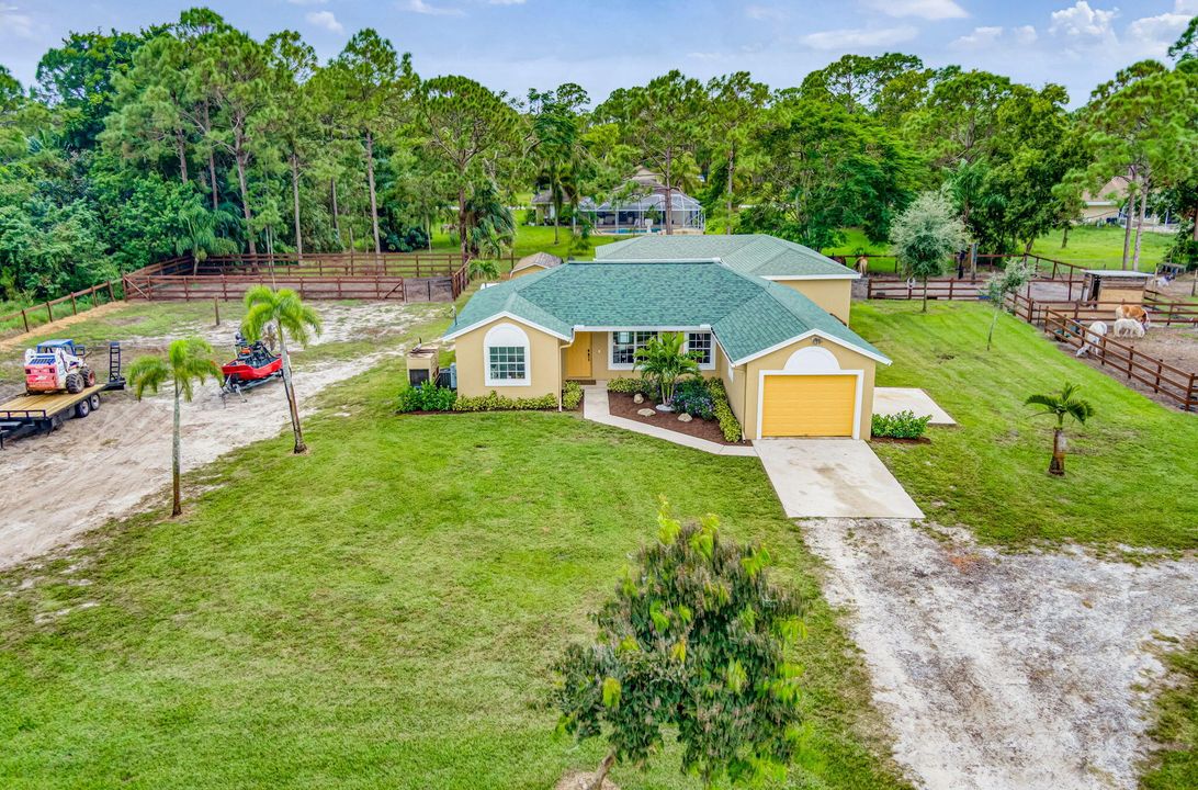 For Sale: $599,000 (3 beds, 2 baths, 1336 Square Feet)