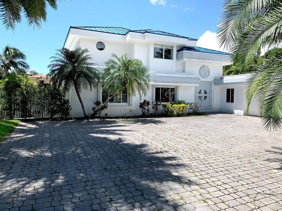 En Venta: $5,950,000 (5 camas, 5 baños, 3034 Pies cuadrados)