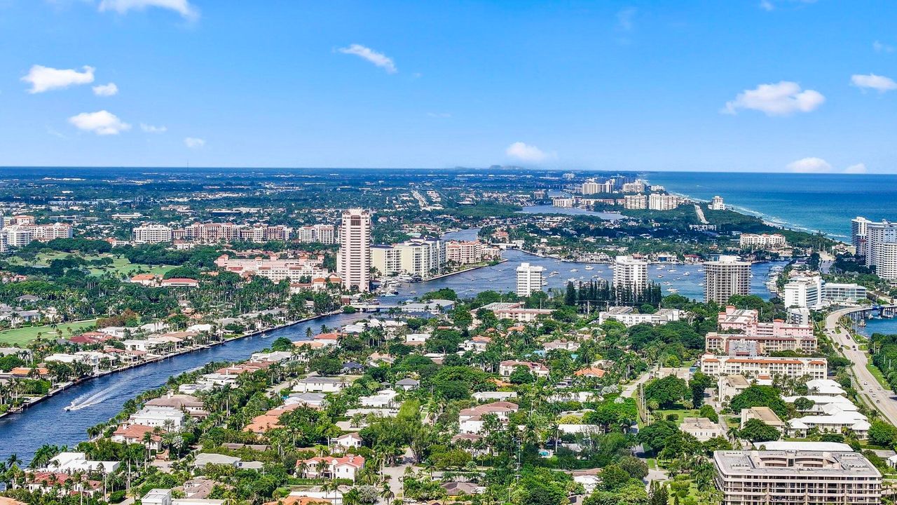 For Sale: $1,795,000 (2 beds, 2 baths, 1425 Square Feet)