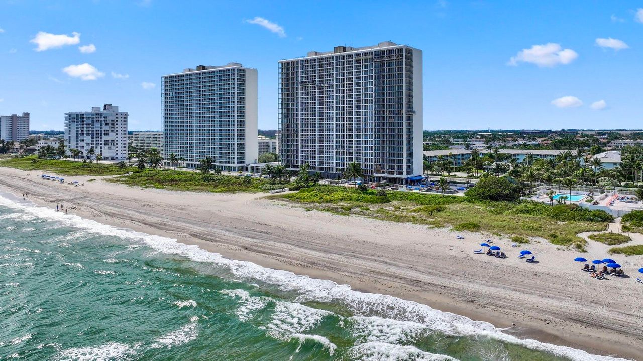 For Sale: $1,795,000 (2 beds, 2 baths, 1425 Square Feet)