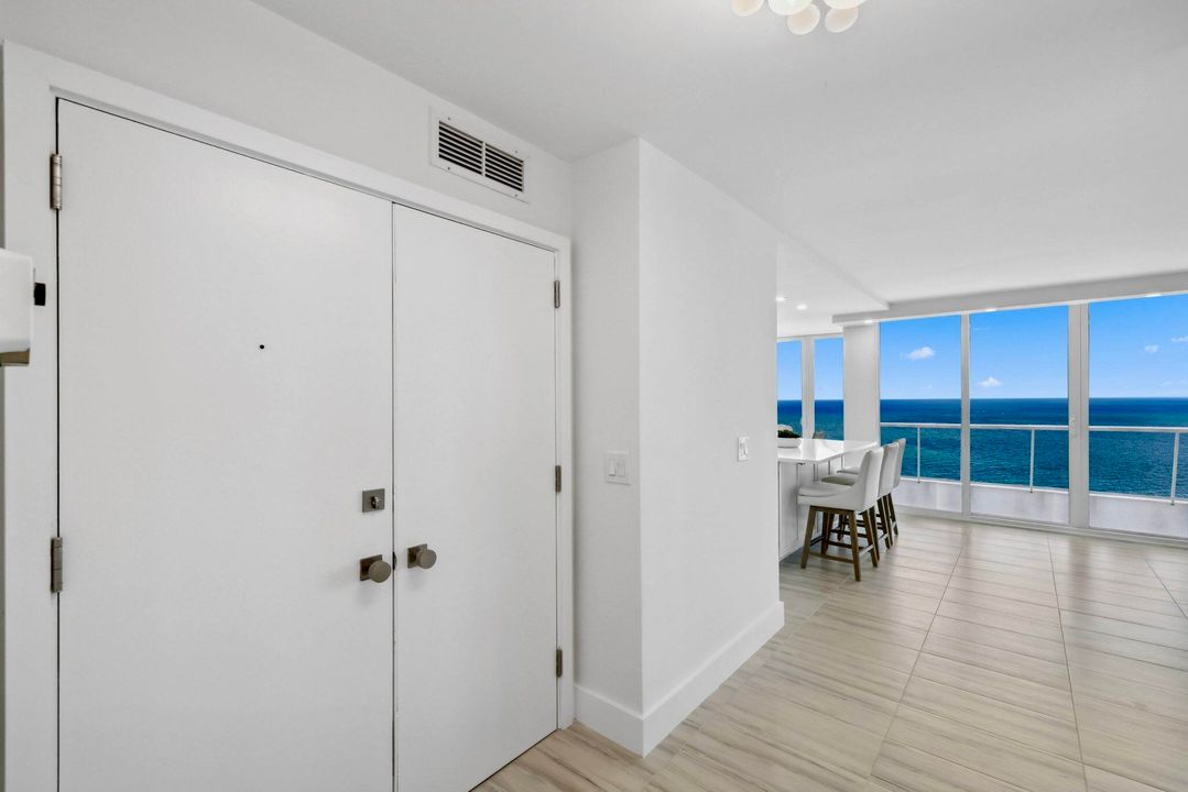 For Sale: $1,795,000 (2 beds, 2 baths, 1425 Square Feet)