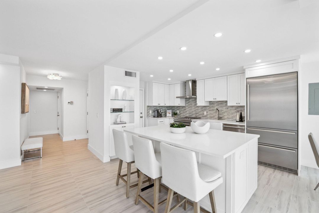 For Sale: $1,795,000 (2 beds, 2 baths, 1425 Square Feet)