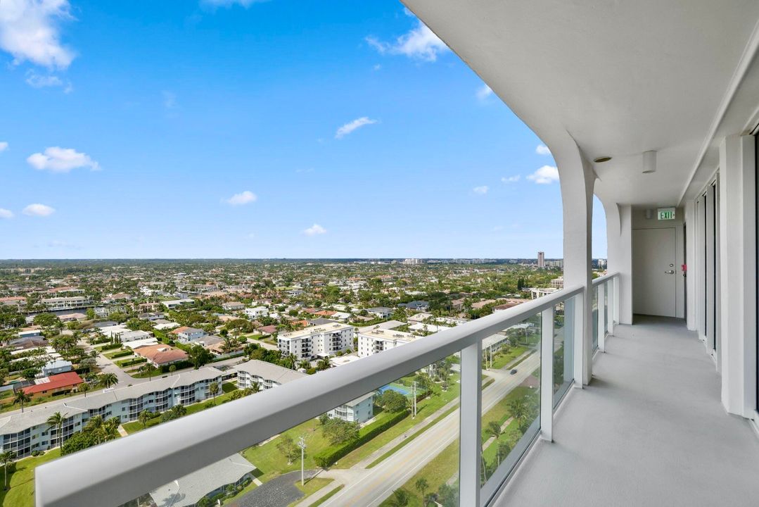 For Sale: $1,795,000 (2 beds, 2 baths, 1425 Square Feet)