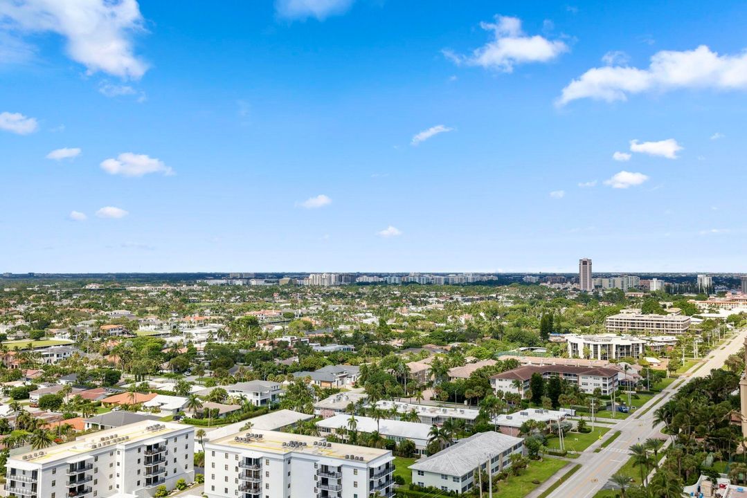 For Sale: $1,795,000 (2 beds, 2 baths, 1425 Square Feet)