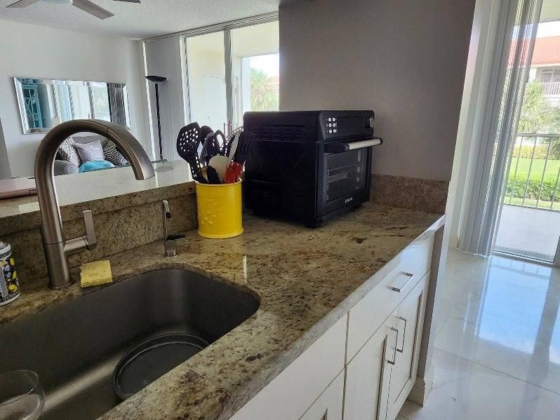 En Venta: $429,500 (2 camas, 2 baños, 1415 Pies cuadrados)