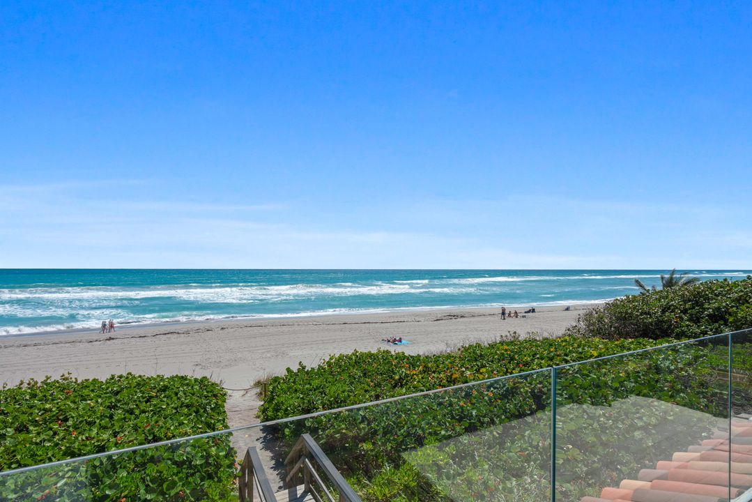 For Sale: $3,495,000 (2 beds, 2 baths, 2023 Square Feet)