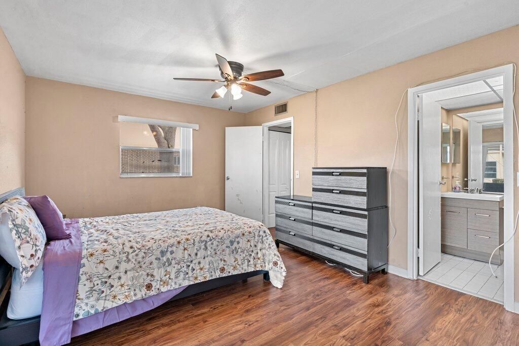 For Sale: $71,500 (1 beds, 1 baths, 720 Square Feet)