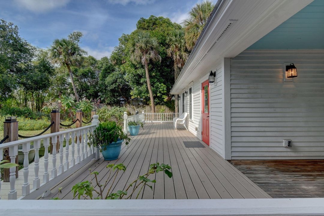 For Sale: $1,450,000 (3 beds, 2 baths, 1920 Square Feet)