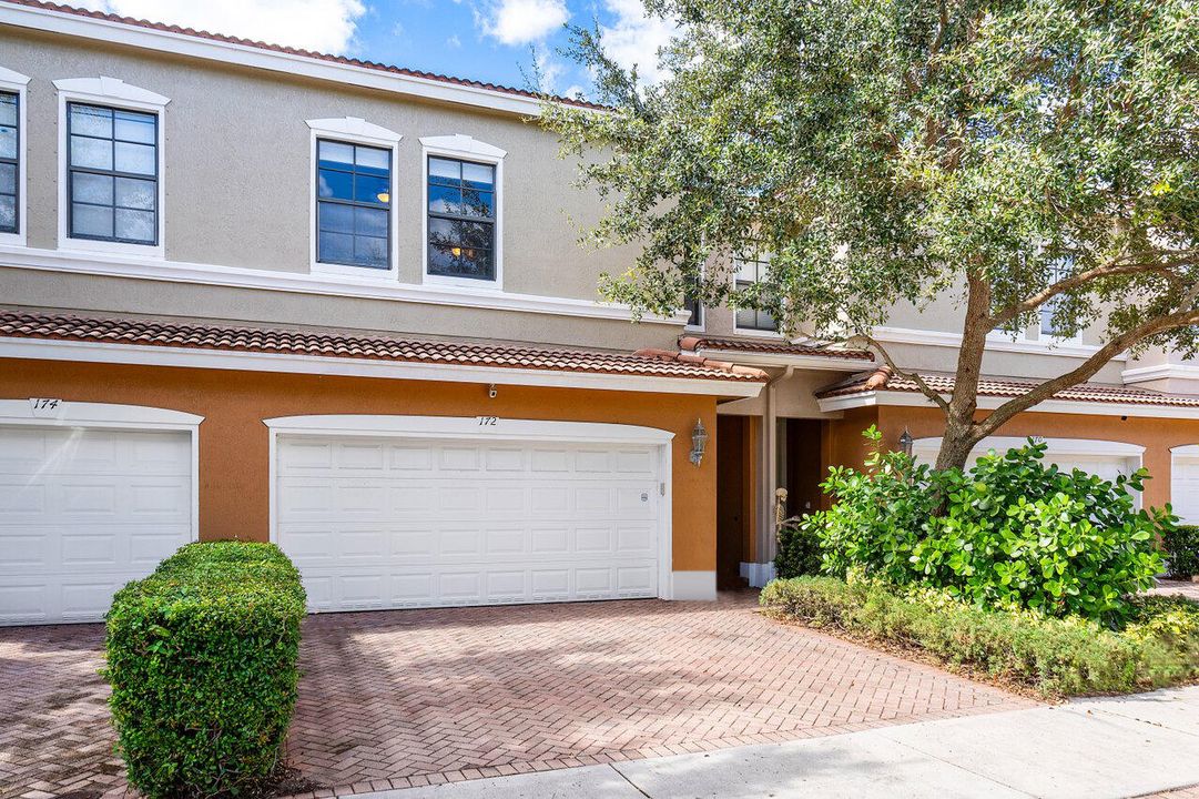 For Sale: $491,500 (3 beds, 2 baths, 1758 Square Feet)