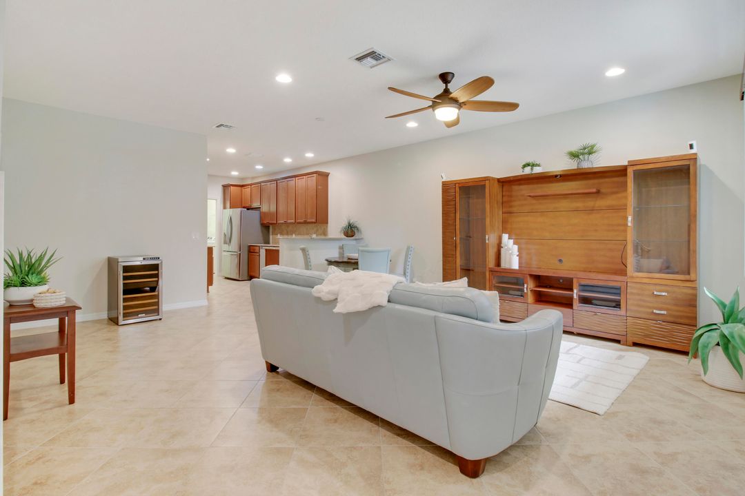 For Sale: $634,900 (3 beds, 2 baths, 1533 Square Feet)