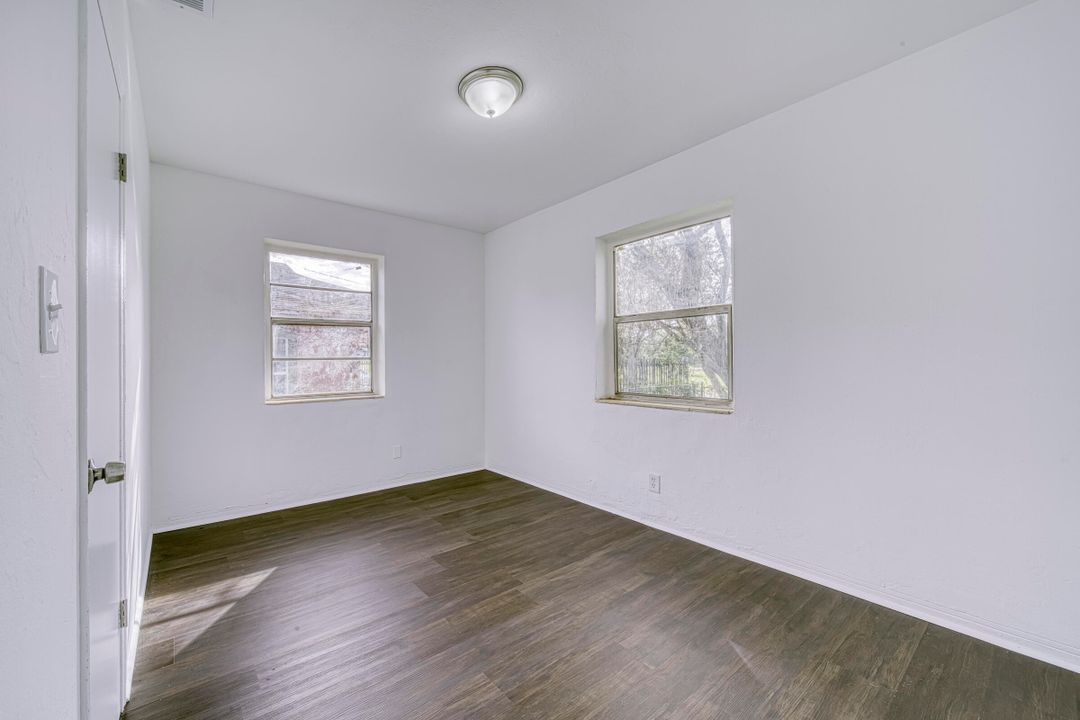 Active With Contract: $395,000 (3 beds, 2 baths, 1230 Square Feet)