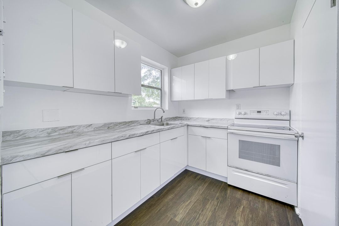 Active With Contract: $395,000 (3 beds, 2 baths, 1230 Square Feet)