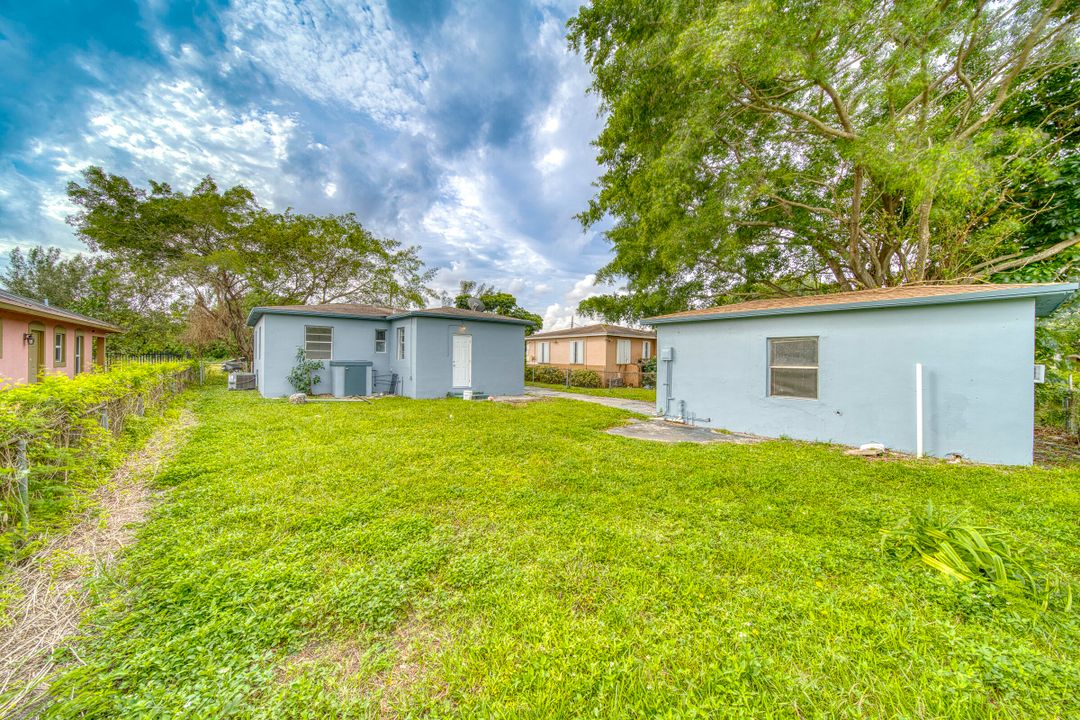 Active With Contract: $395,000 (3 beds, 2 baths, 1230 Square Feet)