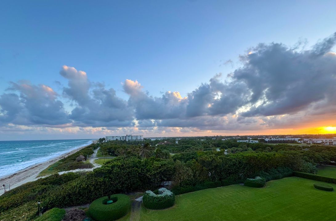 For Sale: $8,950,000 (3 beds, 3 baths, 3107 Square Feet)