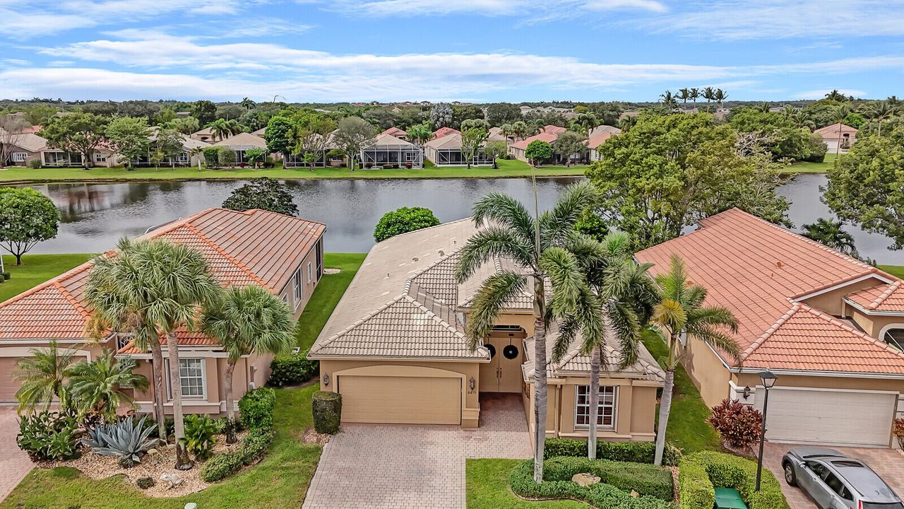 For Sale: $665,000 (3 beds, 2 baths, 2232 Square Feet)