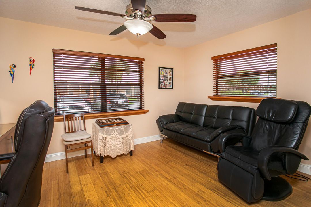 For Sale: $315,000 (2 beds, 2 baths, 1165 Square Feet)