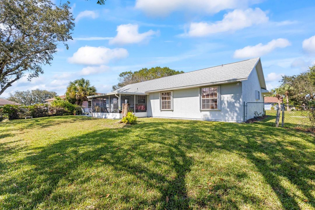 For Sale: $355,000 (3 beds, 2 baths, 1531 Square Feet)