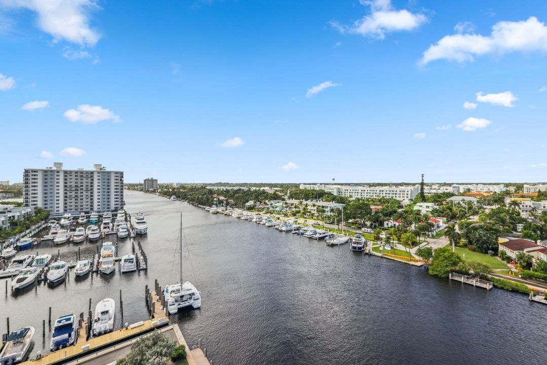 For Sale: $1,400,000 (2 beds, 2 baths, 1515 Square Feet)