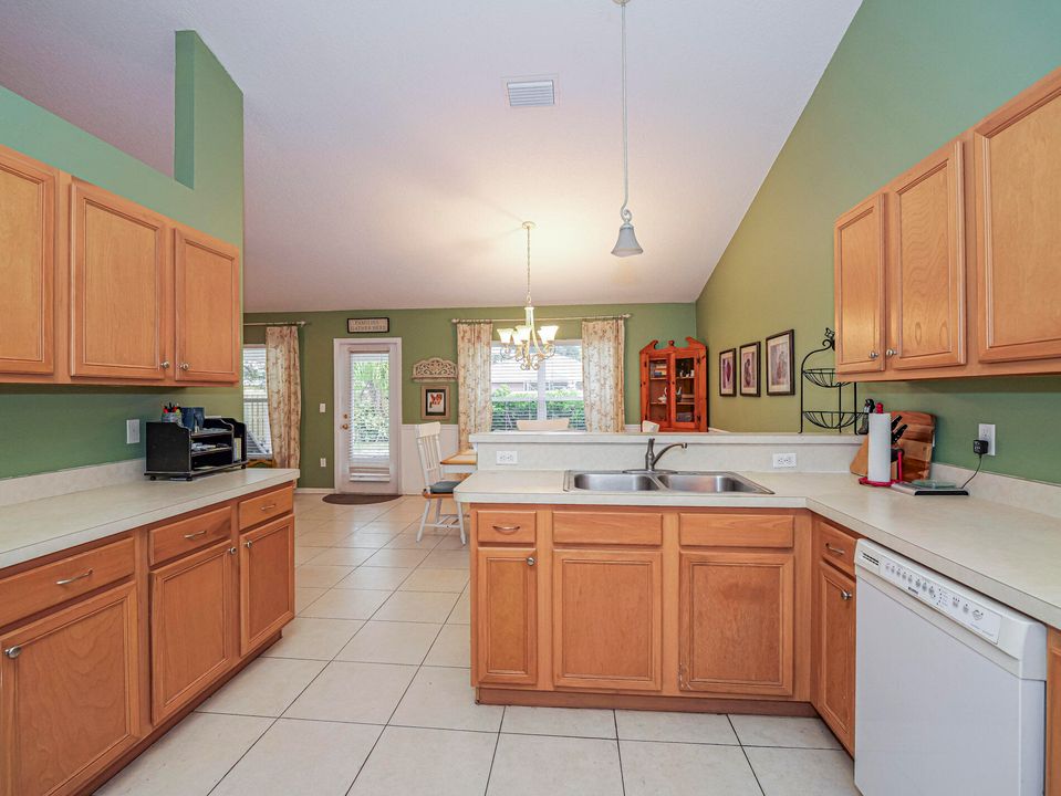 For Sale: $449,000 (4 beds, 2 baths, 2470 Square Feet)