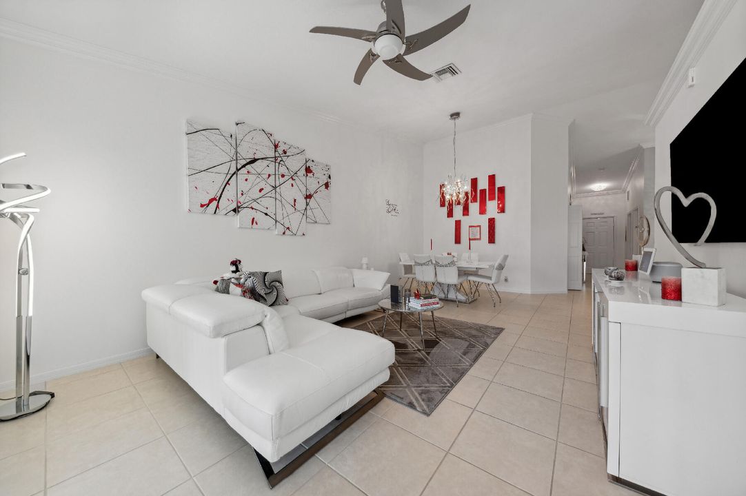 For Sale: $429,900 (3 beds, 2 baths, 1357 Square Feet)