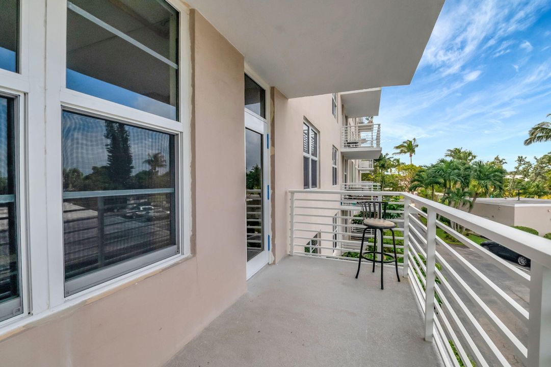 For Sale: $550,000 (2 beds, 2 baths, 1497 Square Feet)