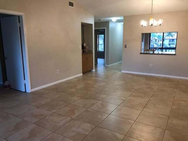 For Rent: $2,199 (2 beds, 2 baths, 1175 Square Feet)