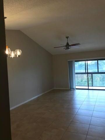 For Rent: $2,199 (2 beds, 2 baths, 1175 Square Feet)