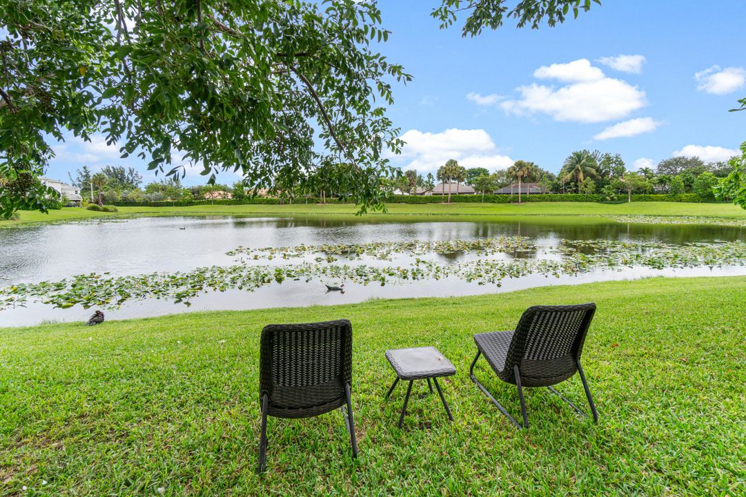 For Sale: $580,000 (3 beds, 2 baths, 1885 Square Feet)