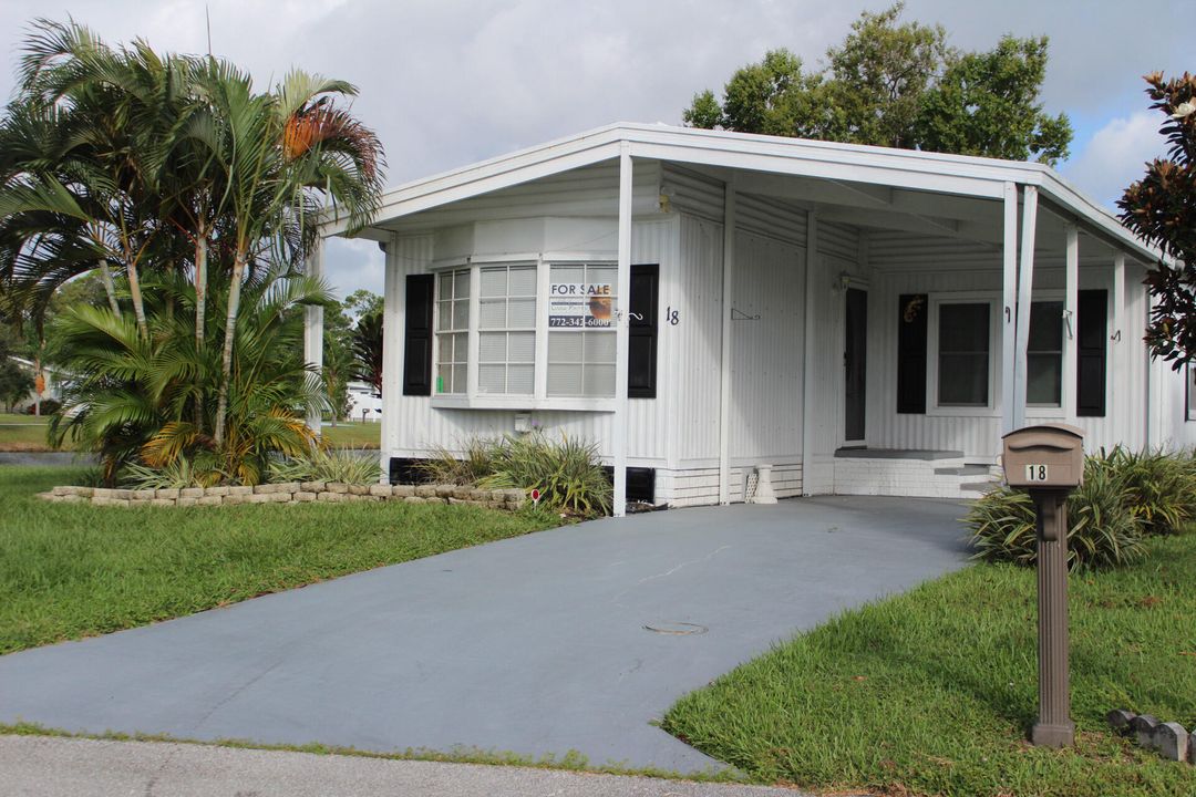 For Sale: $65,000 (2 beds, 2 baths, 1080 Square Feet)