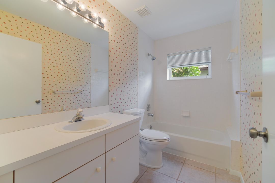 For Sale: $674,900 (3 beds, 2 baths, 1944 Square Feet)