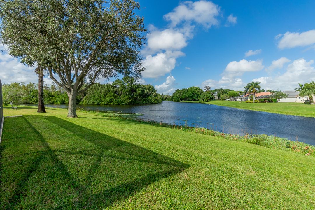 For Sale: $674,900 (3 beds, 2 baths, 1944 Square Feet)