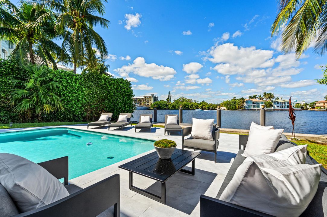 For Sale: $8,950,000 (4 beds, 4 baths, 3997 Square Feet)