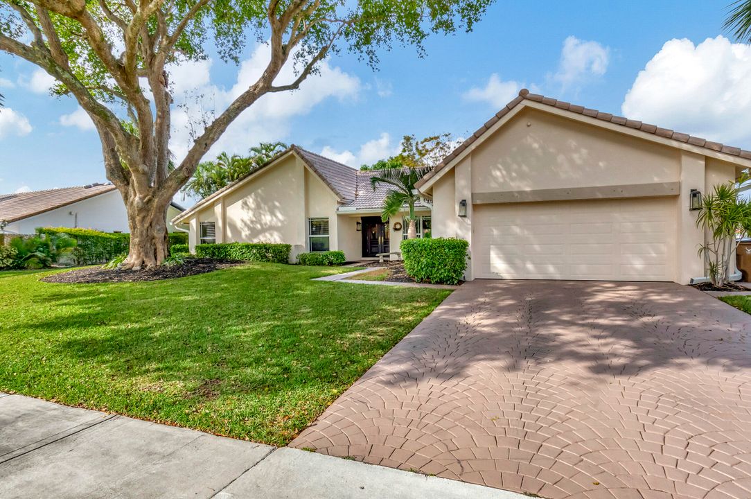 For Sale: $1,189,000 (3 beds, 2 baths, 2707 Square Feet)