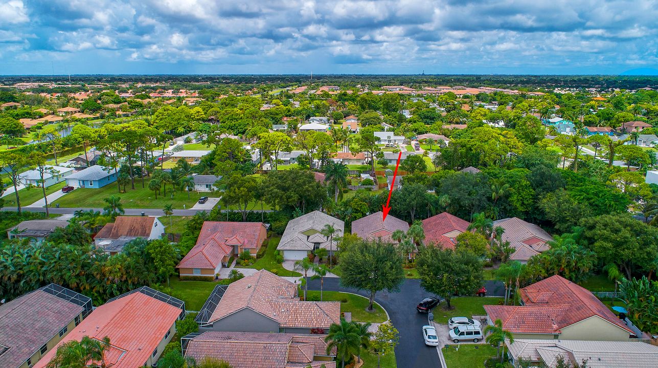 For Sale: $545,000 (3 beds, 2 baths, 1618 Square Feet)