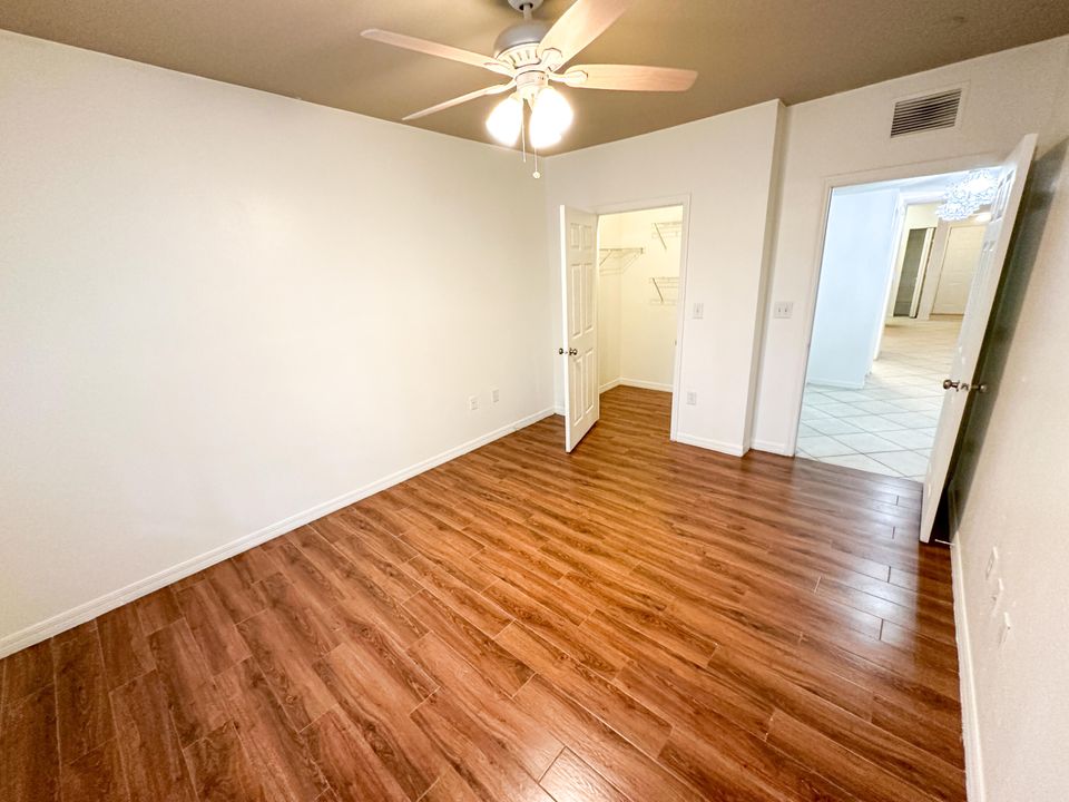 Active With Contract: $2,400 (3 beds, 2 baths, 1493 Square Feet)