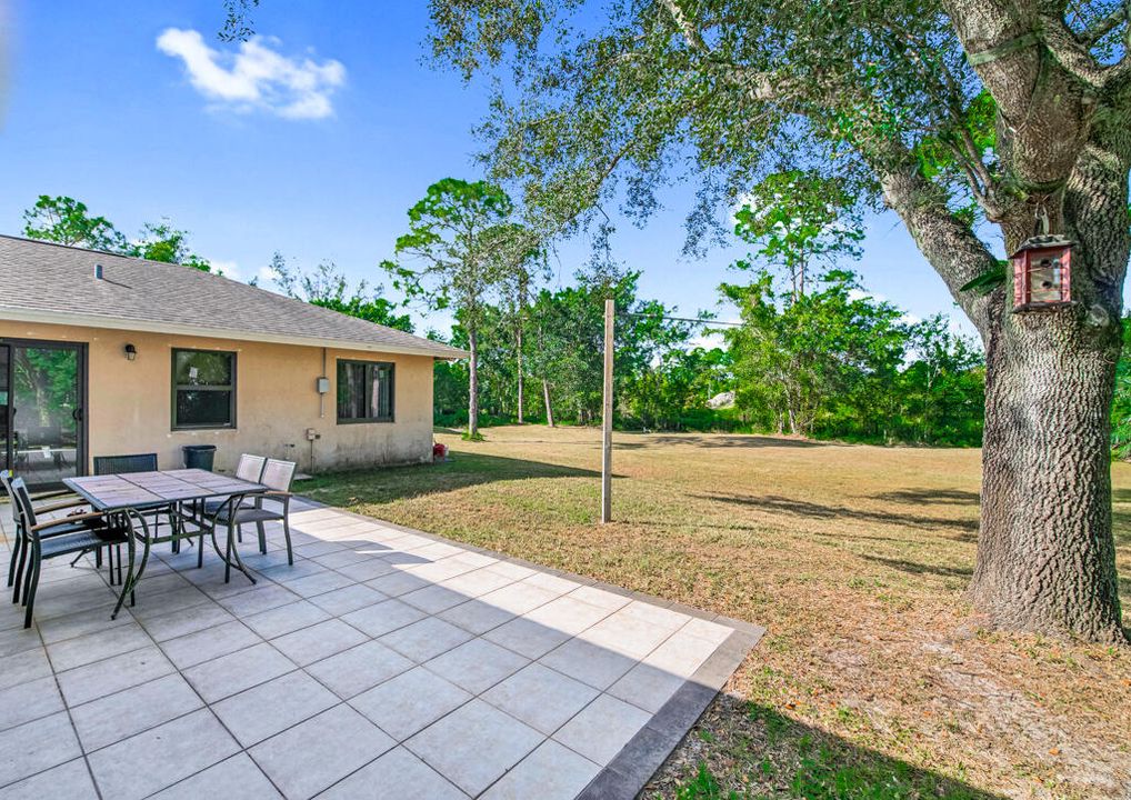 For Sale: $595,000 (3 beds, 2 baths, 1630 Square Feet)