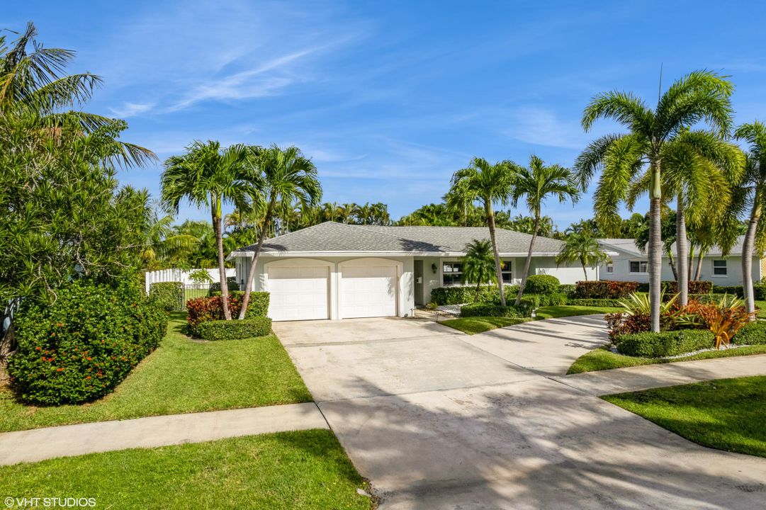 For Sale: $1,170,000 (3 beds, 3 baths, 1885 Square Feet)