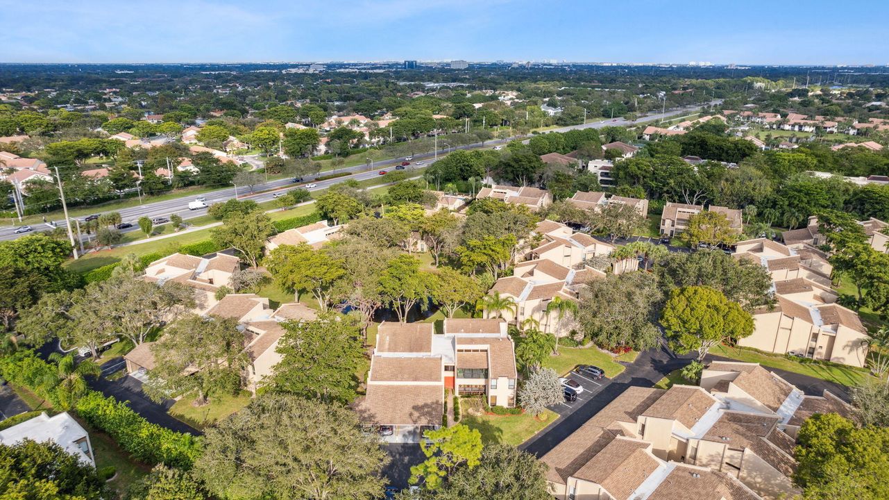 For Sale: $385,000 (3 beds, 2 baths, 1720 Square Feet)