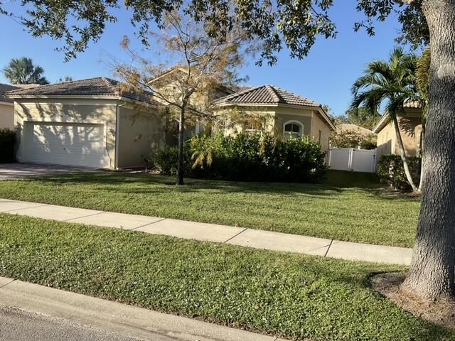 For Sale: $375,000 (3 beds, 2 baths, 1950 Square Feet)