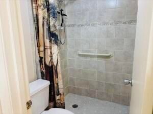 For Sale: $139,900 (2 beds, 2 baths, 1190 Square Feet)