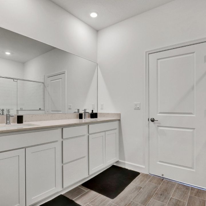 For Sale: $547,140 (2 beds, 2 baths, 1757 Square Feet)