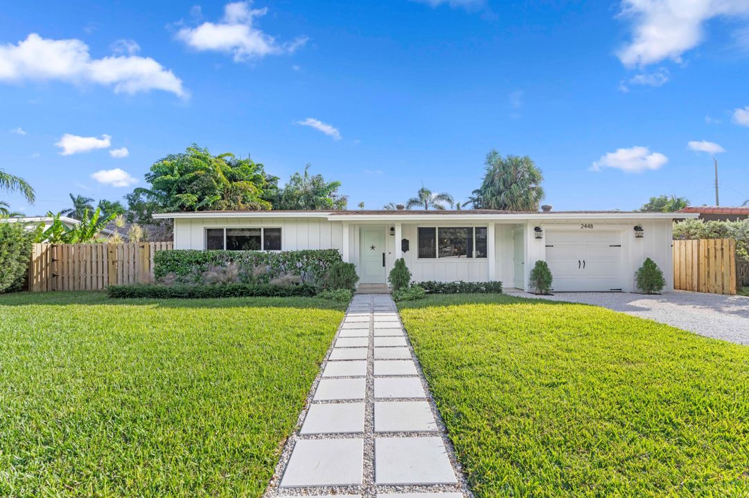 For Sale: $699,000 (3 beds, 2 baths, 1766 Square Feet)