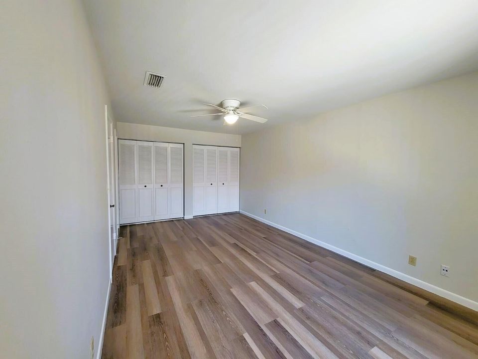 For Rent: $2,250 (2 beds, 1 baths, 862 Square Feet)