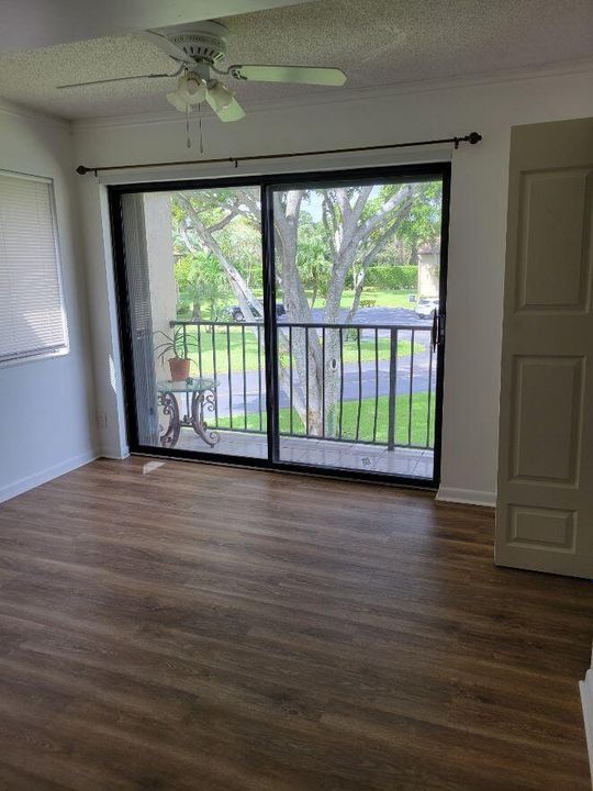 For Rent: $1,950 (2 beds, 2 baths, 1115 Square Feet)