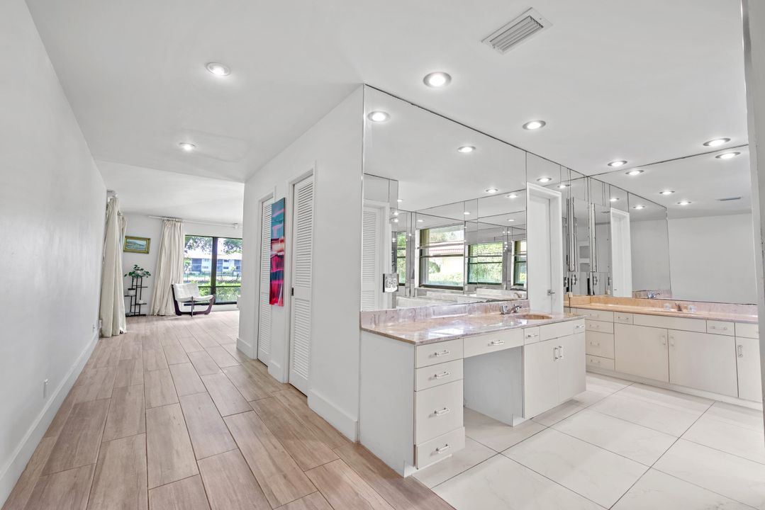 For Sale: $1,795,000 (3 beds, 3 baths, 3008 Square Feet)