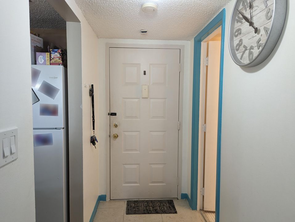 For Rent: $1,550 (1 beds, 1 baths, 833 Square Feet)