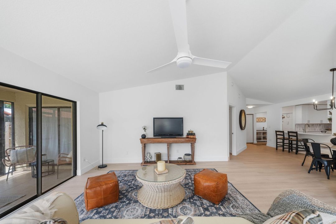 For Sale: $569,000 (2 beds, 2 baths, 1514 Square Feet)