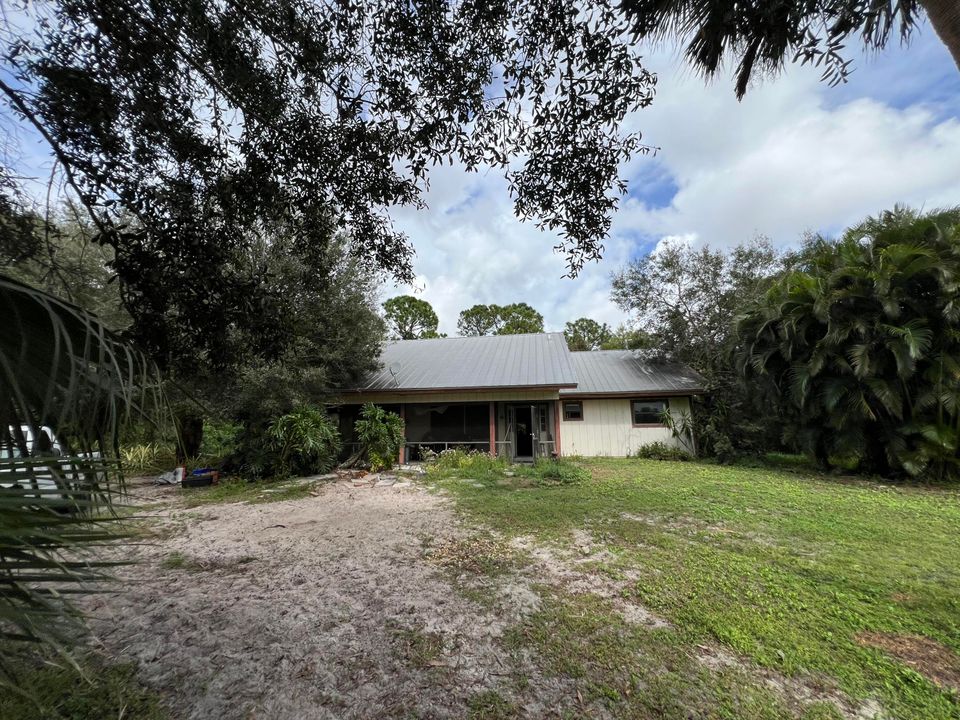 For Sale: $999,500 (3 beds, 2 baths, 2000 Square Feet)